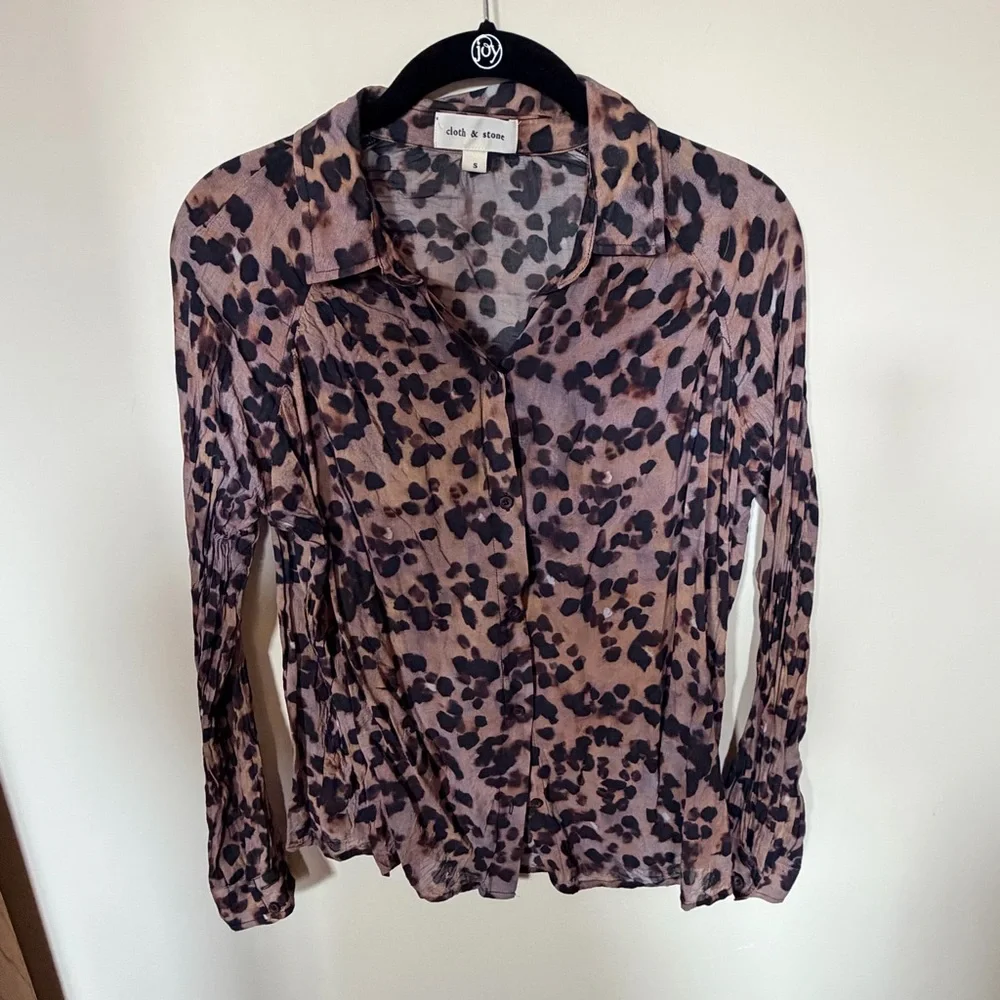 Cloth and stone leopard blouse S - Picture 3 of 6